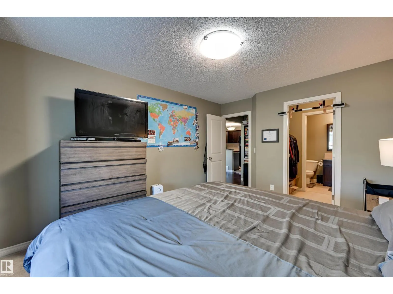 #49 10 WOODCREST LN