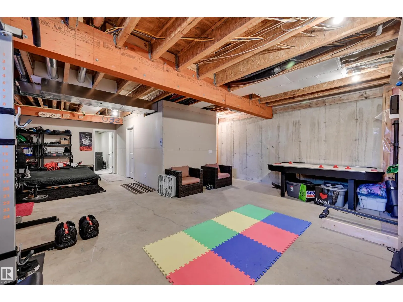 #49 10 WOODCREST LN