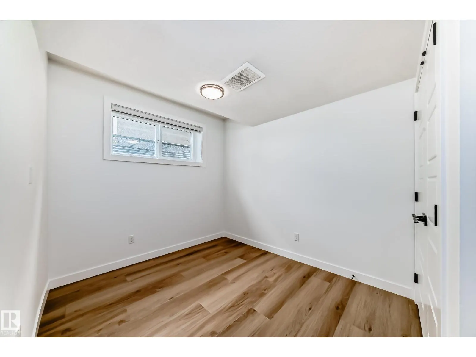 11519 & 11521 67 ST NW