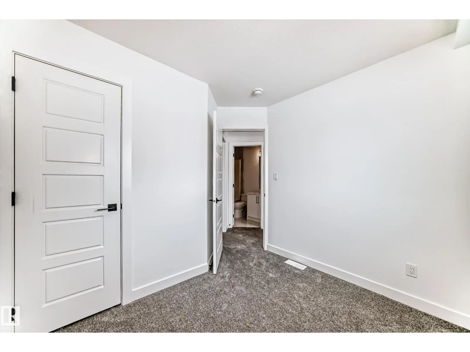 11519 & 11521 67 ST NW