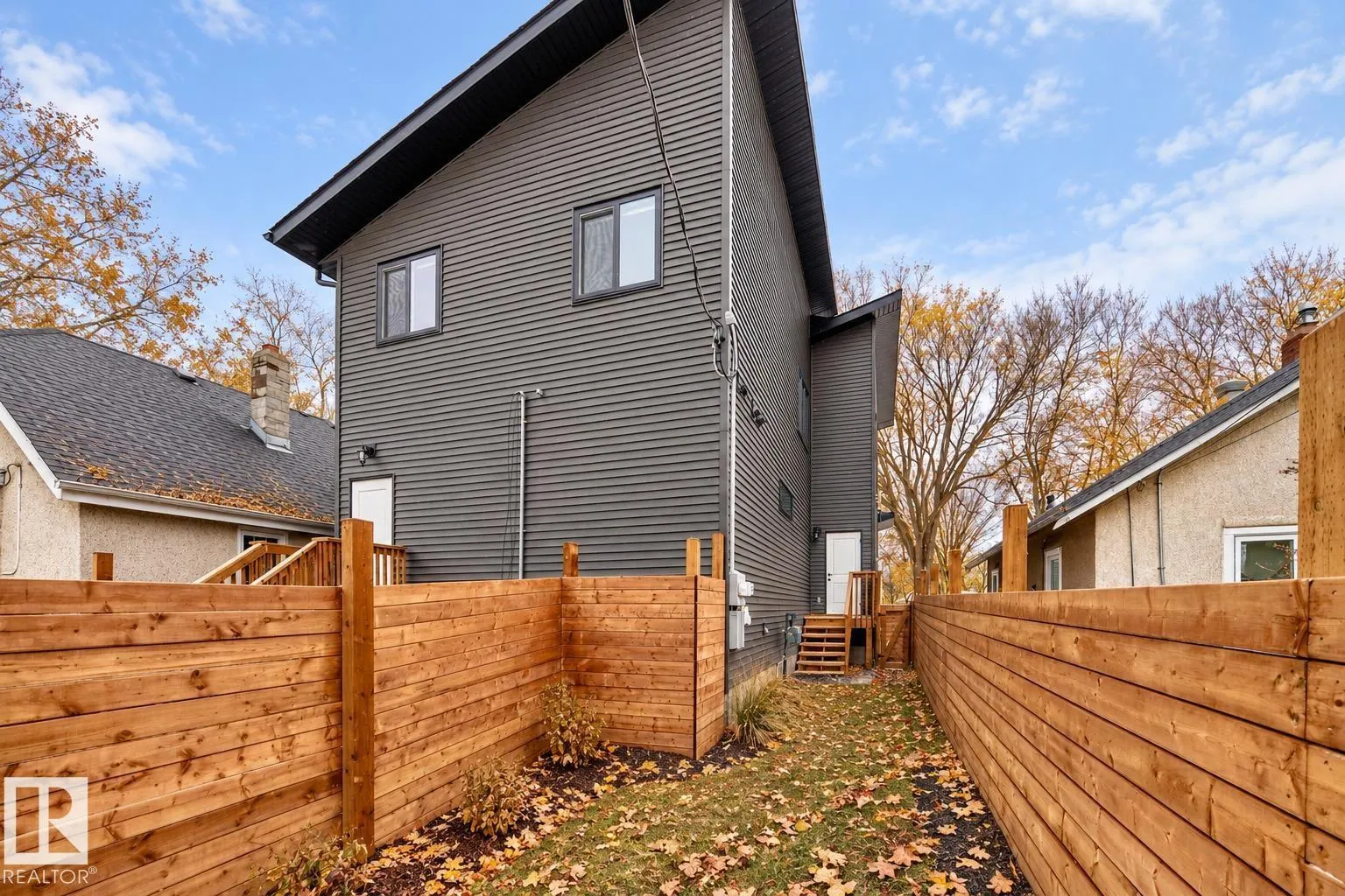 11519 & 11521 67 ST NW
