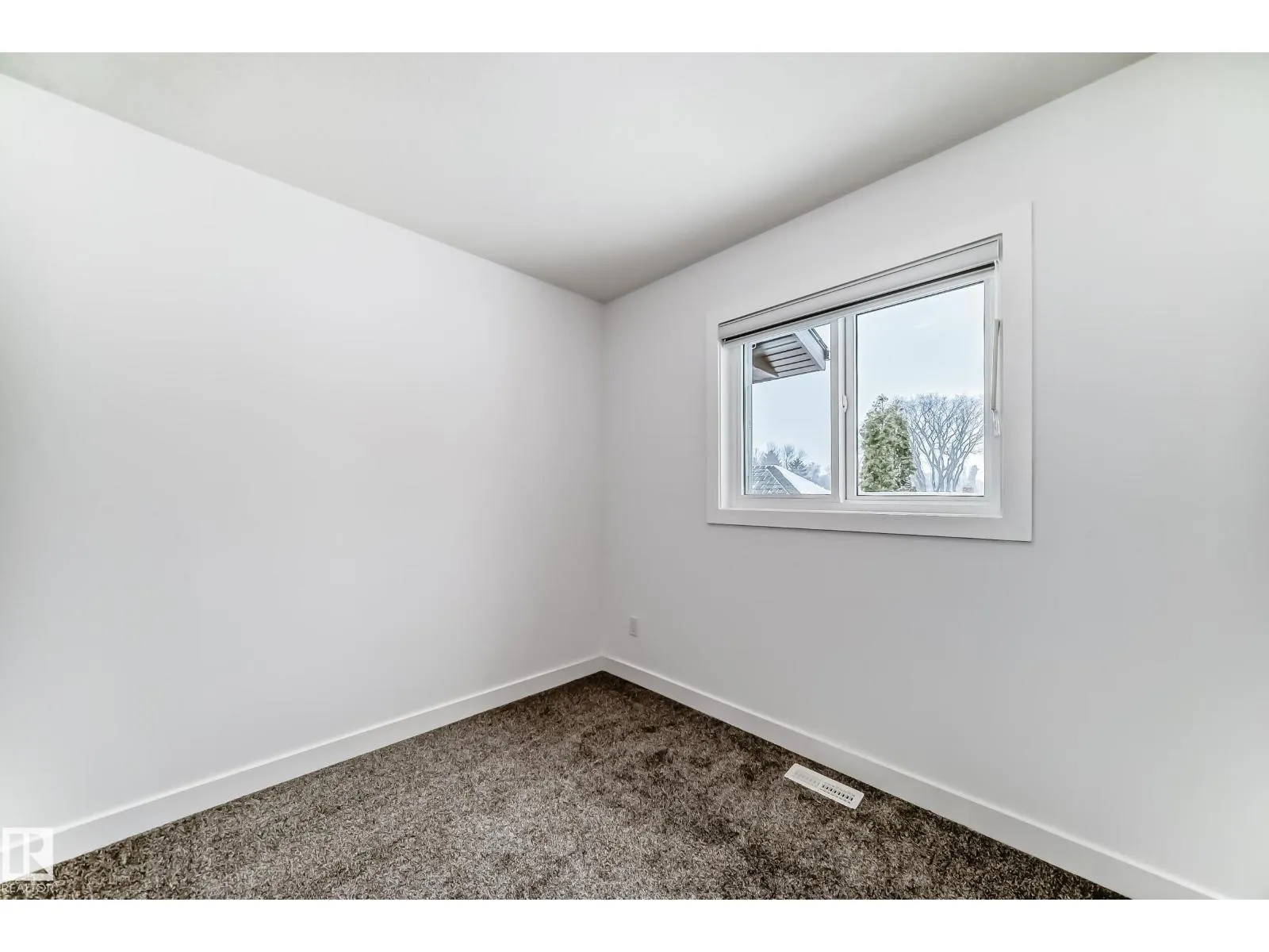 11519 & 11521 67 ST NW