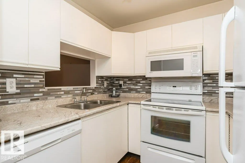 #203 8503 108 ST NW