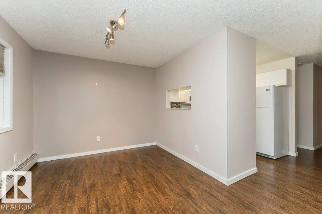 #203 8503 108 ST NW