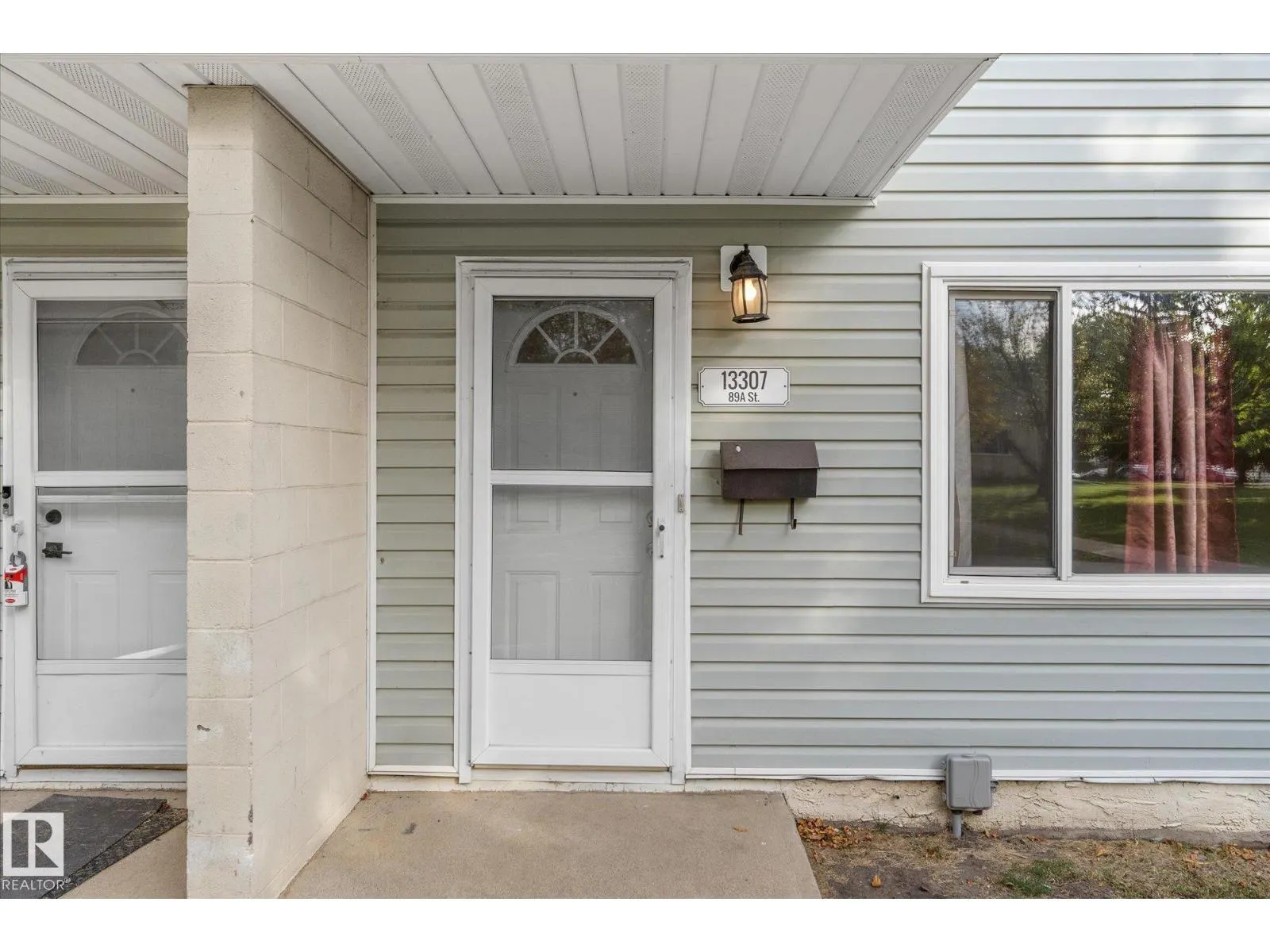 13307 89A ST NW