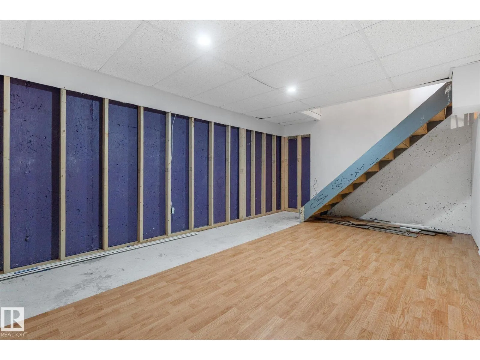13307 89A ST NW