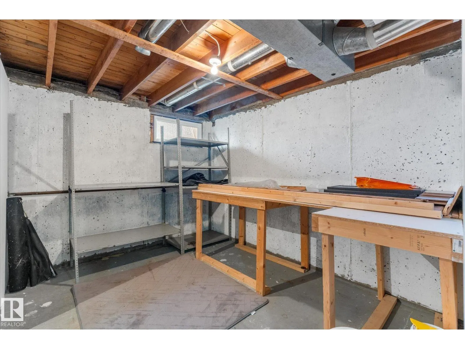 13307 89A ST NW