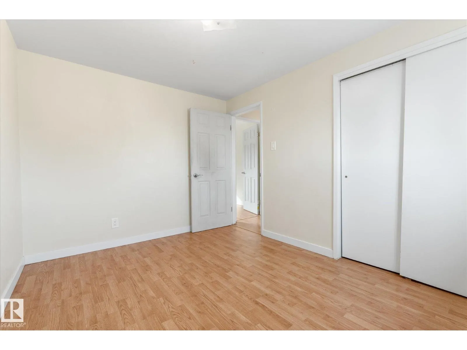 13307 89A ST NW
