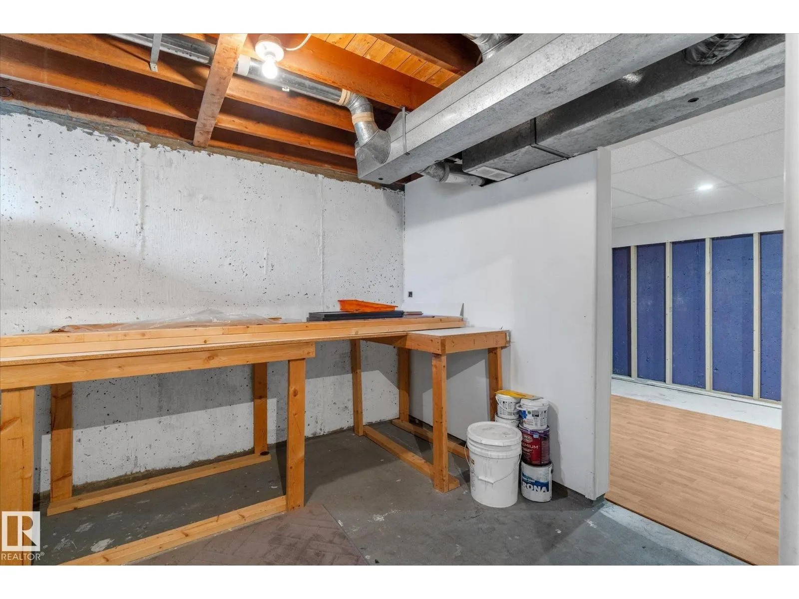 13307 89A ST NW