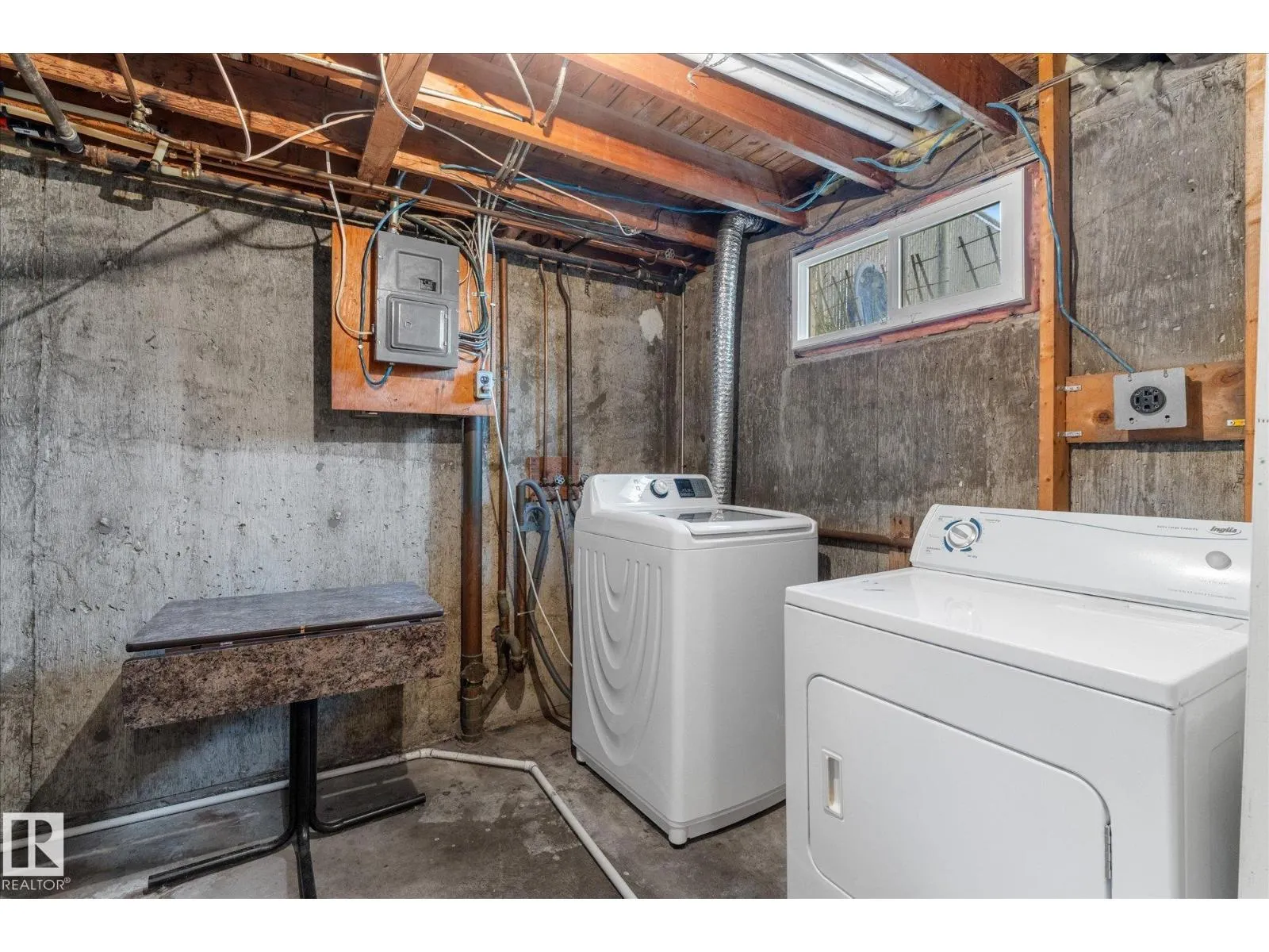 13307 89A ST NW