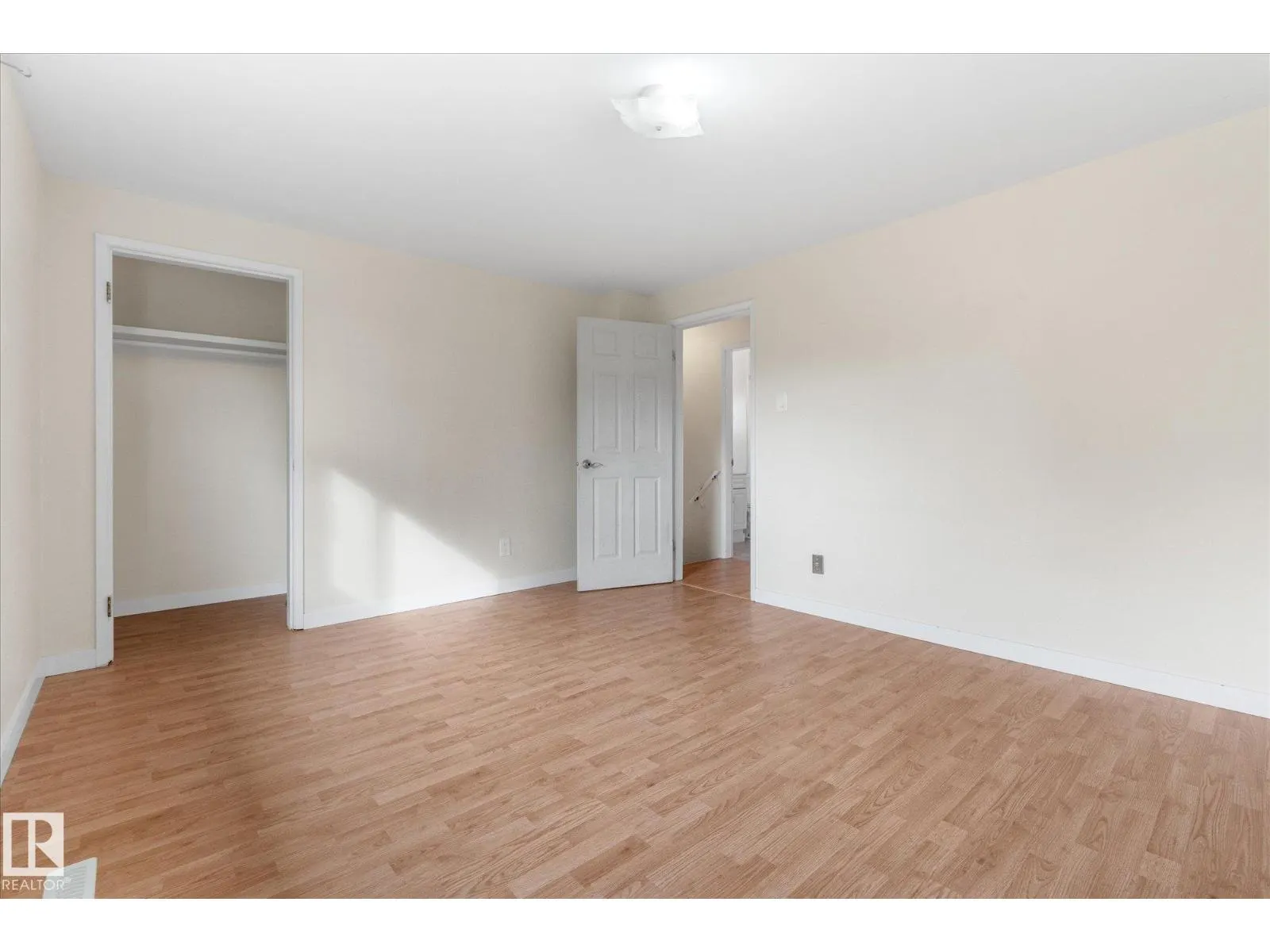 13307 89A ST NW