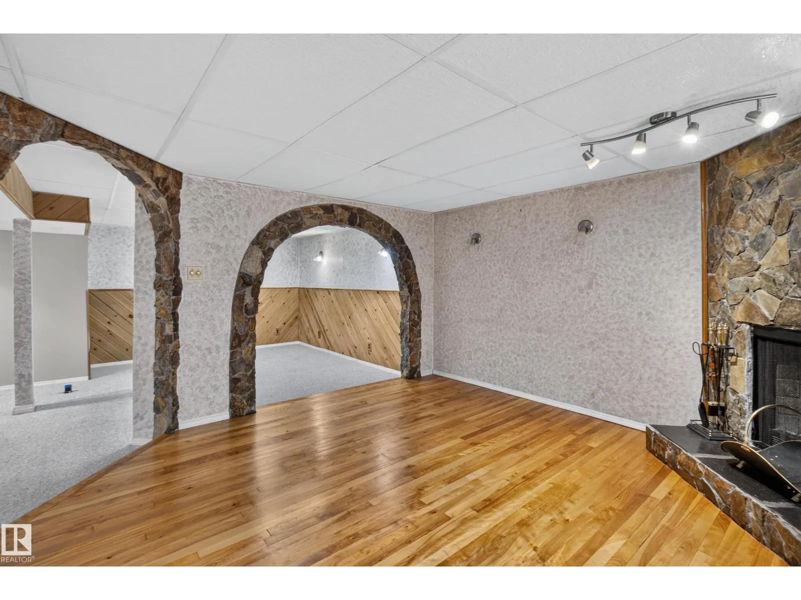 13315 30 ST NW
