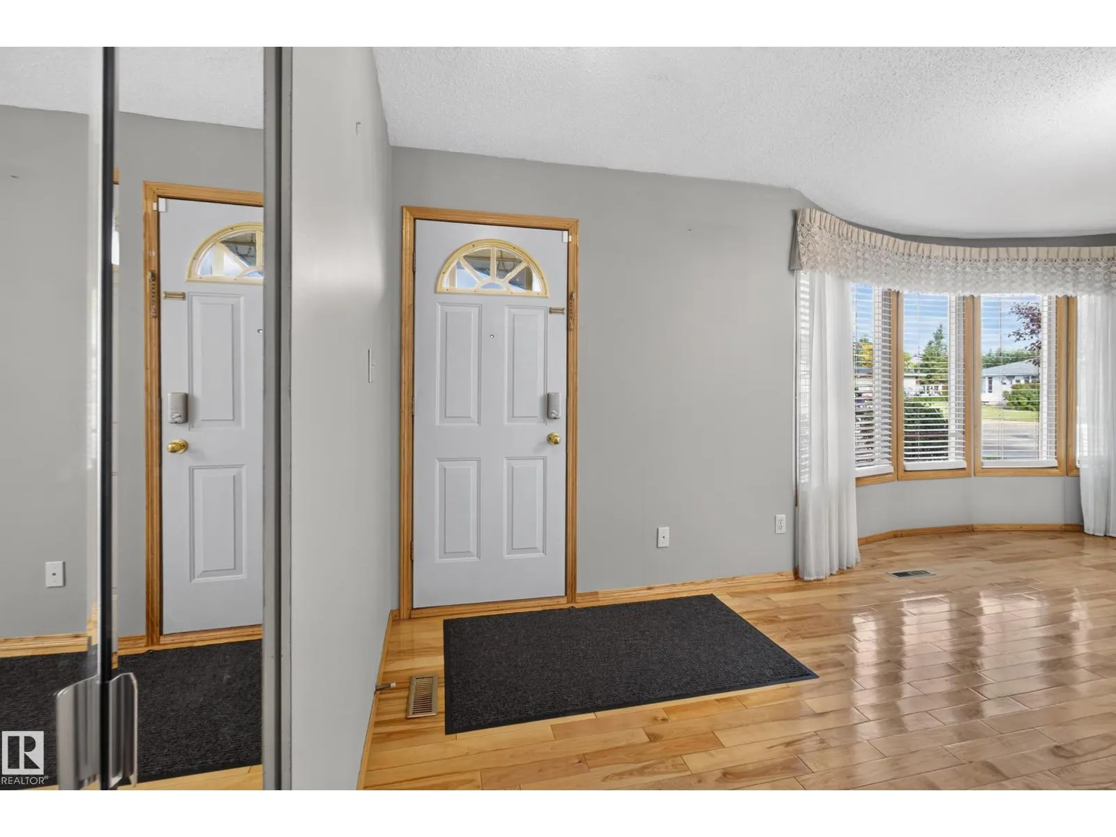13315 30 ST NW