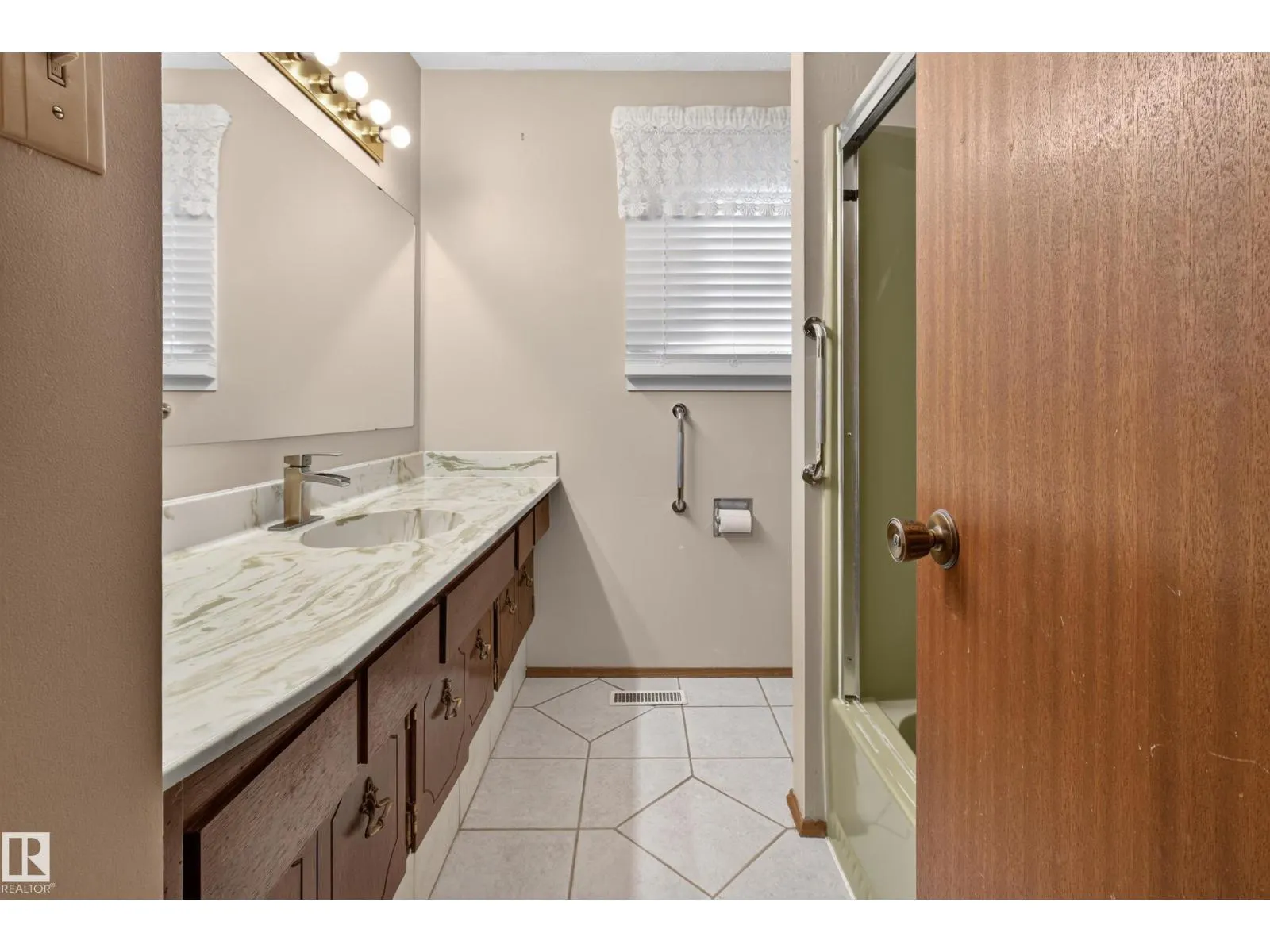 13315 30 ST NW
