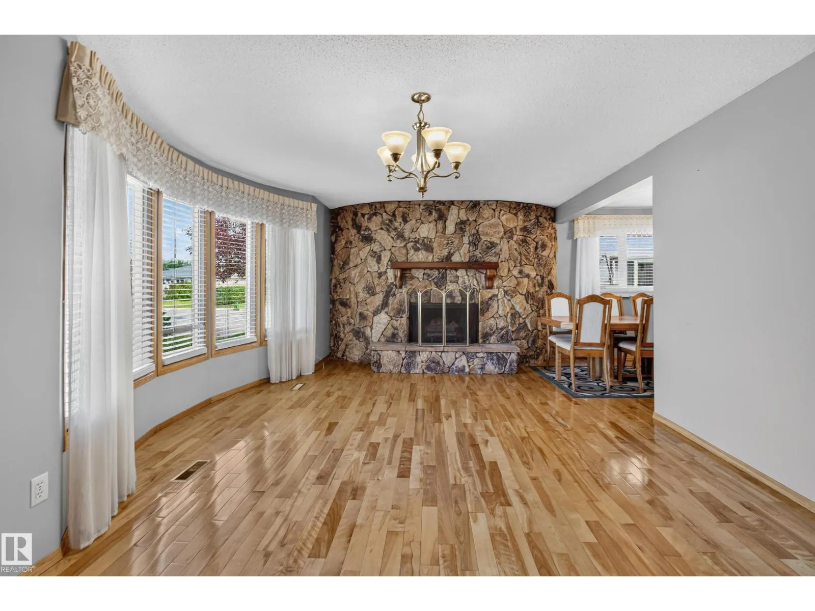 13315 30 ST NW