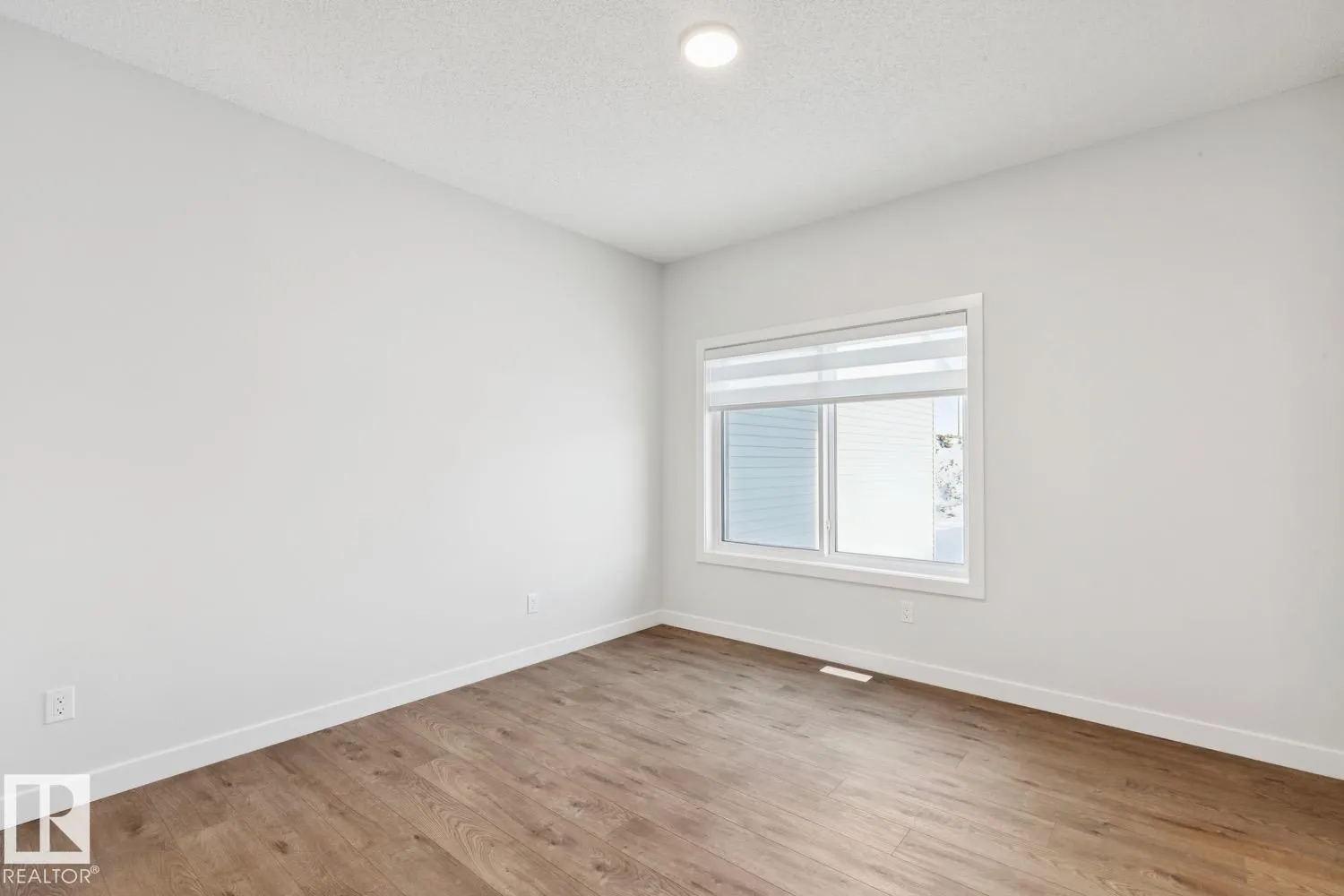 1081 BERG PL