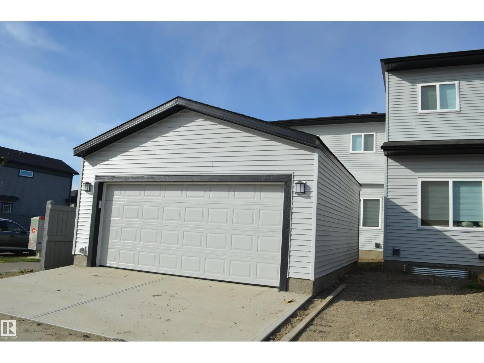 1081 BERG PL
