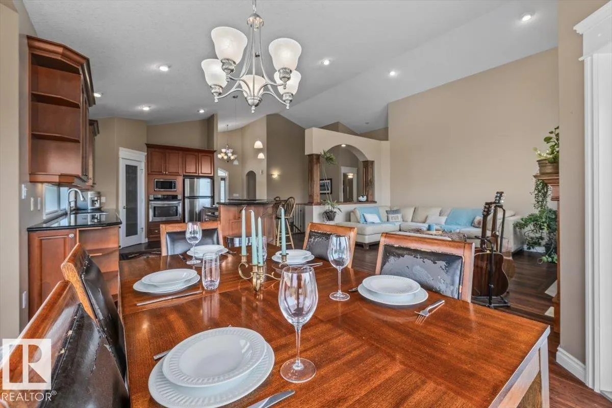 215 WESTERRA PT