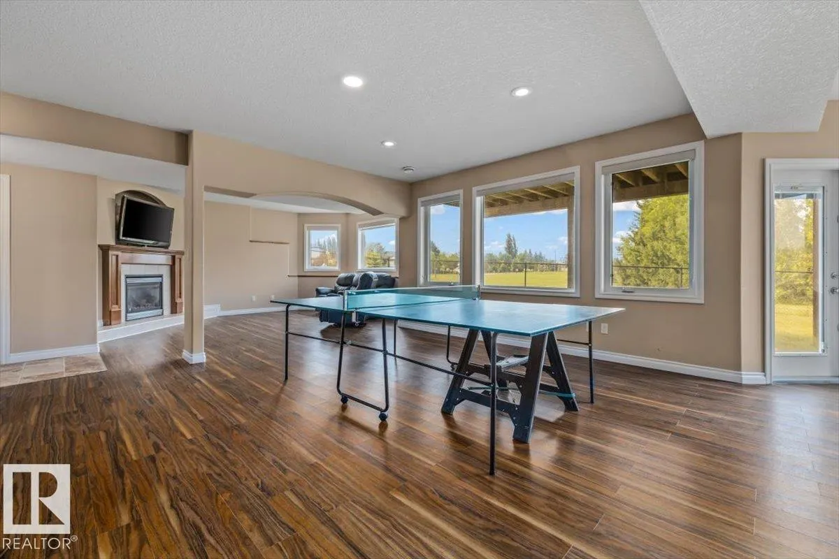 215 WESTERRA PT