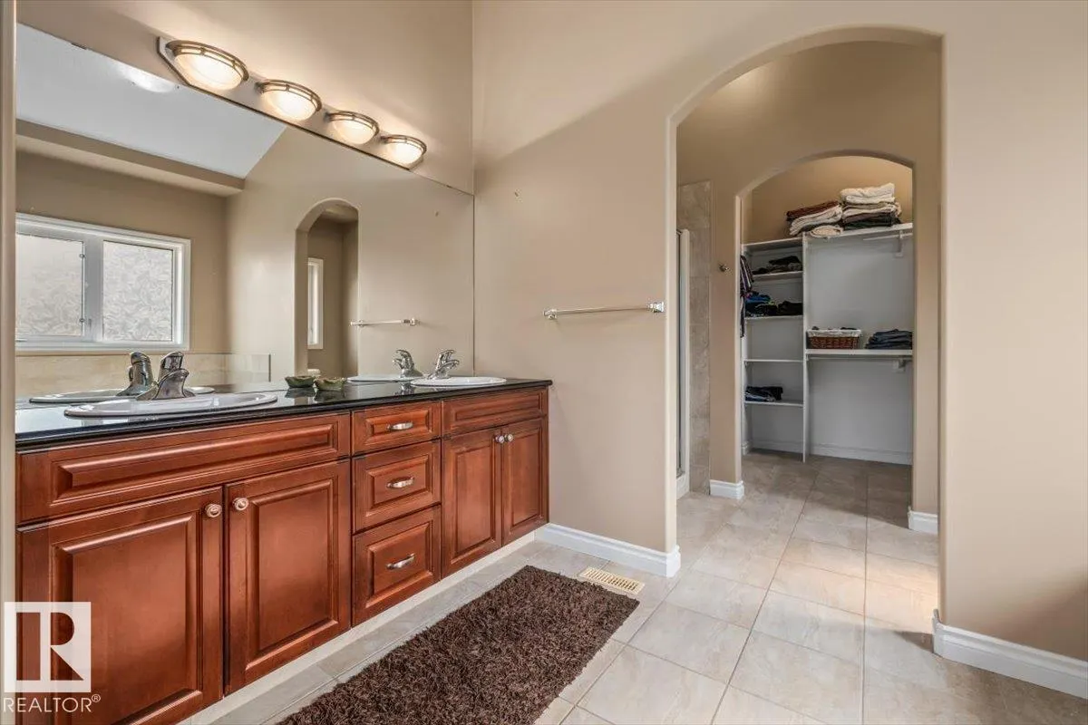 215 WESTERRA PT
