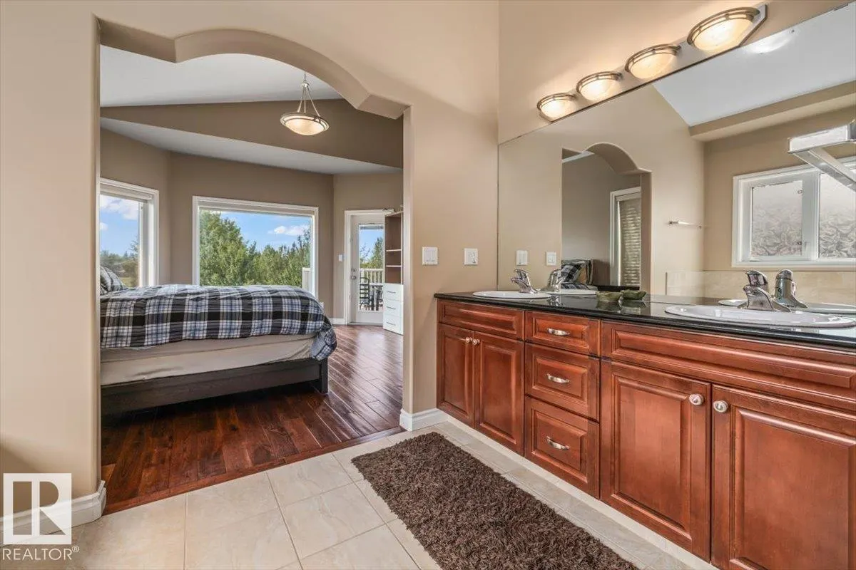 215 WESTERRA PT