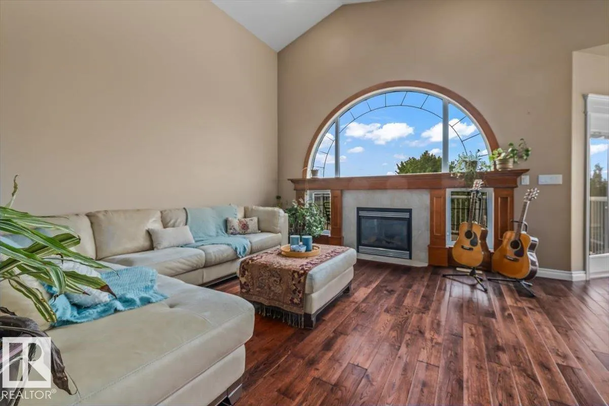 215 WESTERRA PT