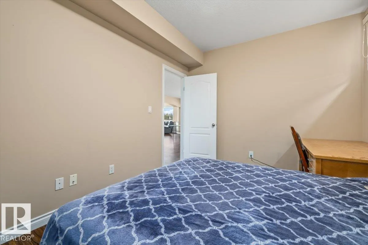 215 WESTERRA PT