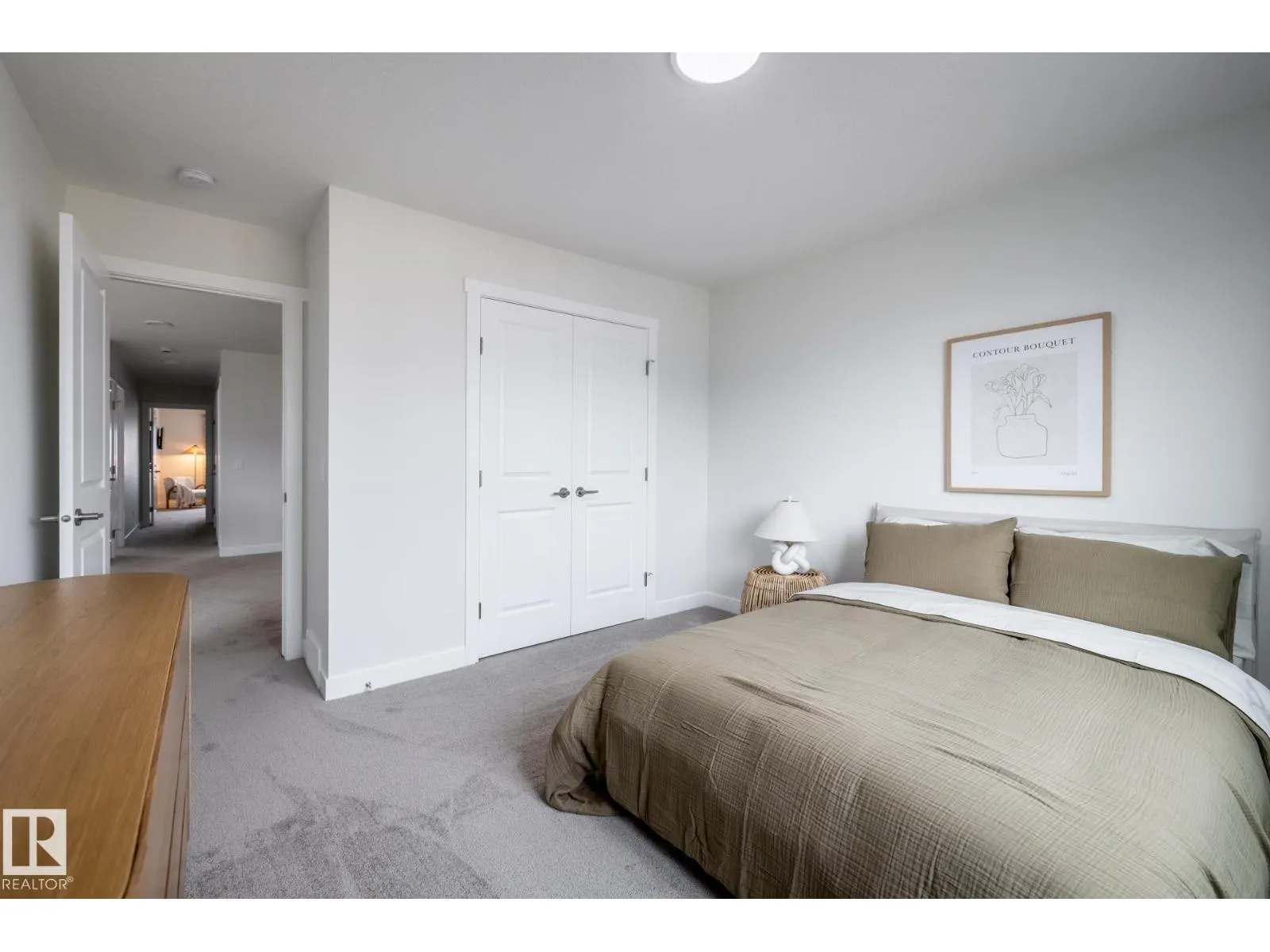 2 Marigold AV