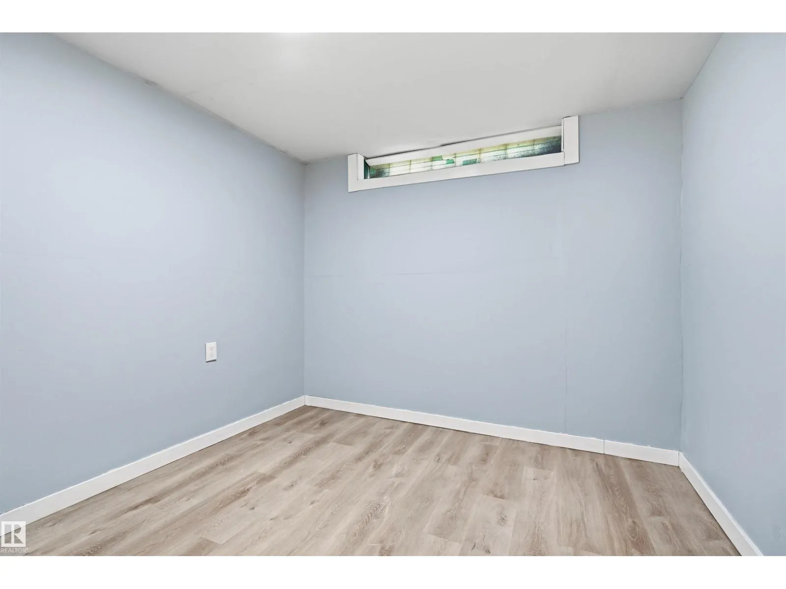 13223 85 ST NW