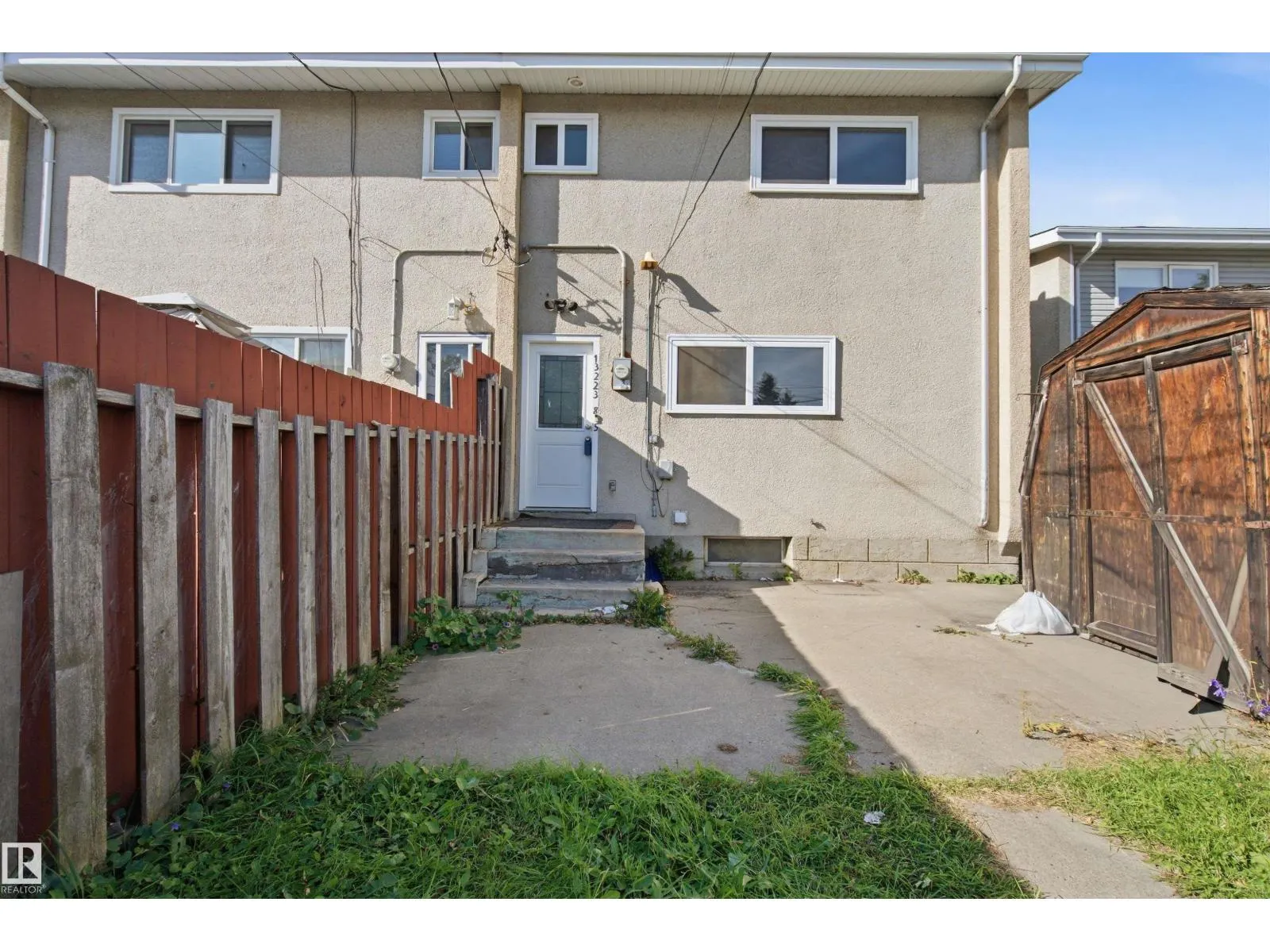 13223 85 ST NW