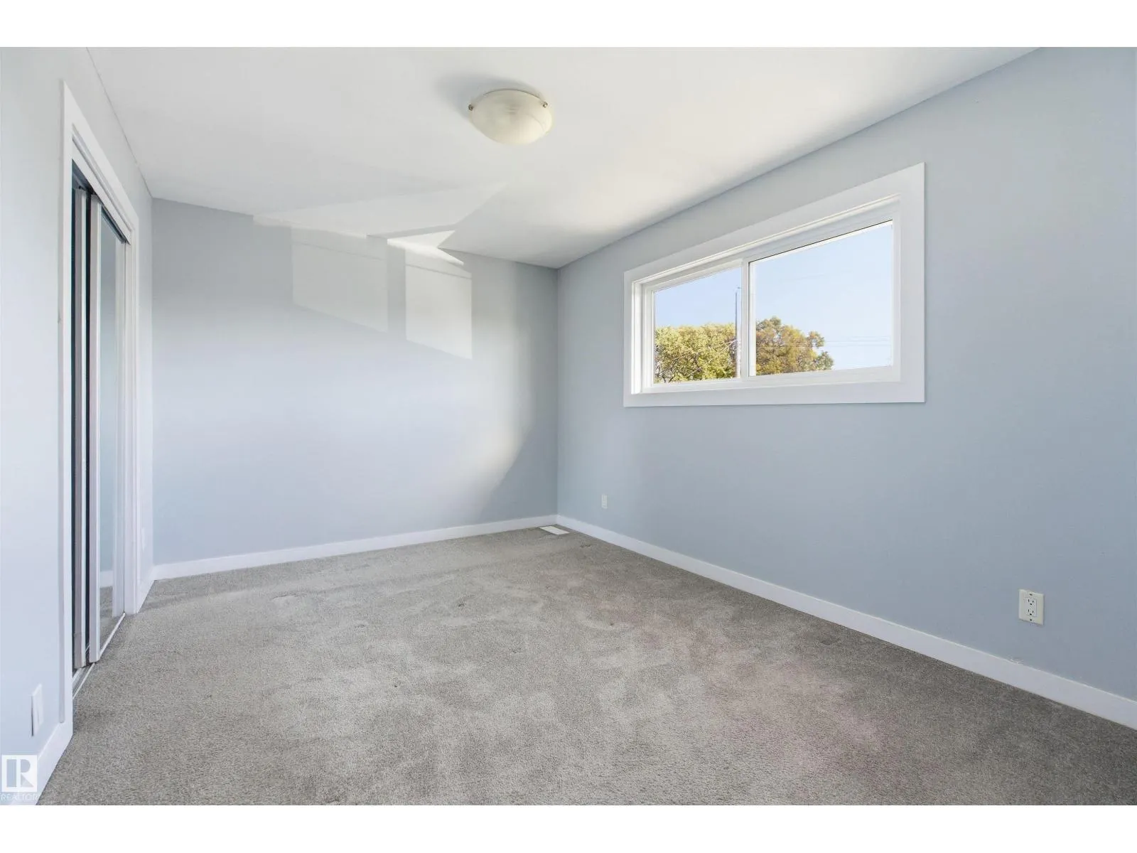 13223 85 ST NW