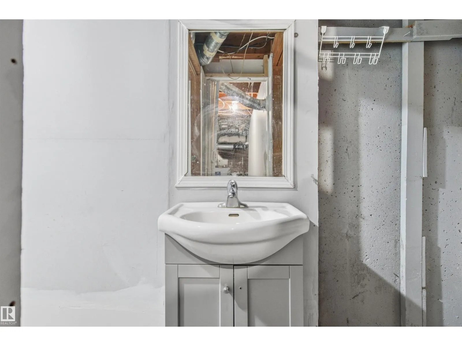 13223 85 ST NW