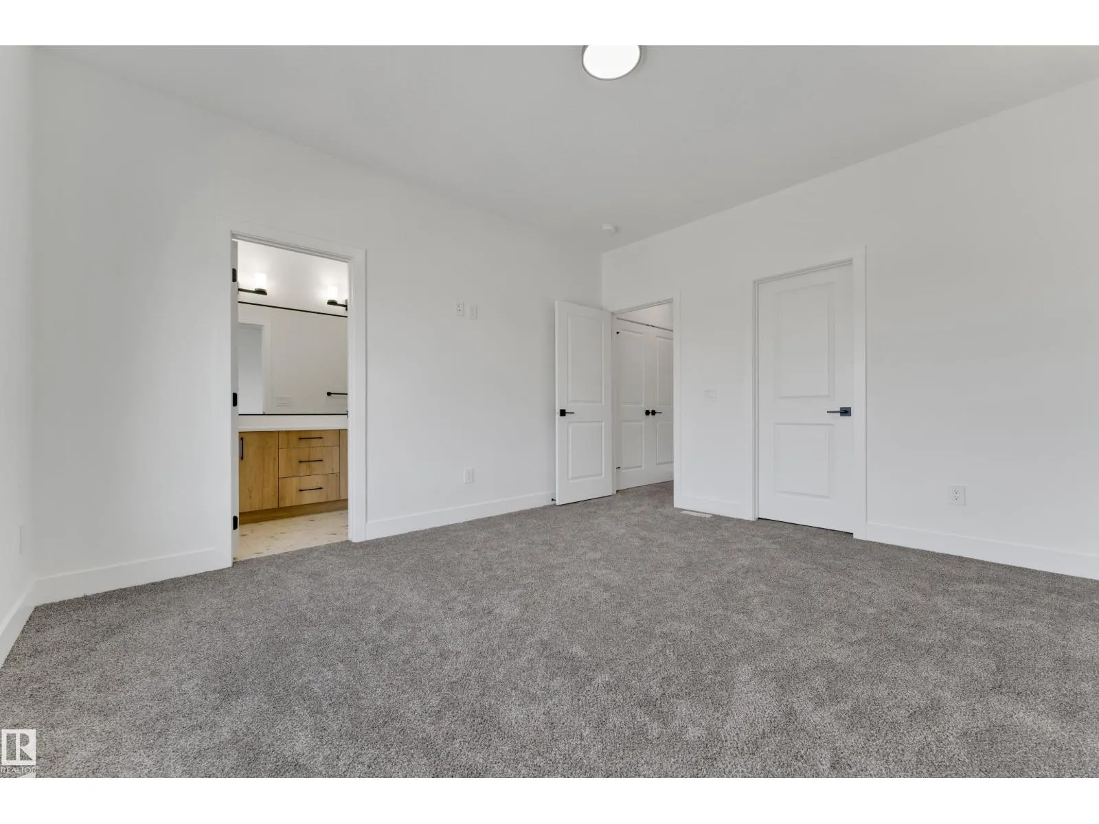 261 Linden LO