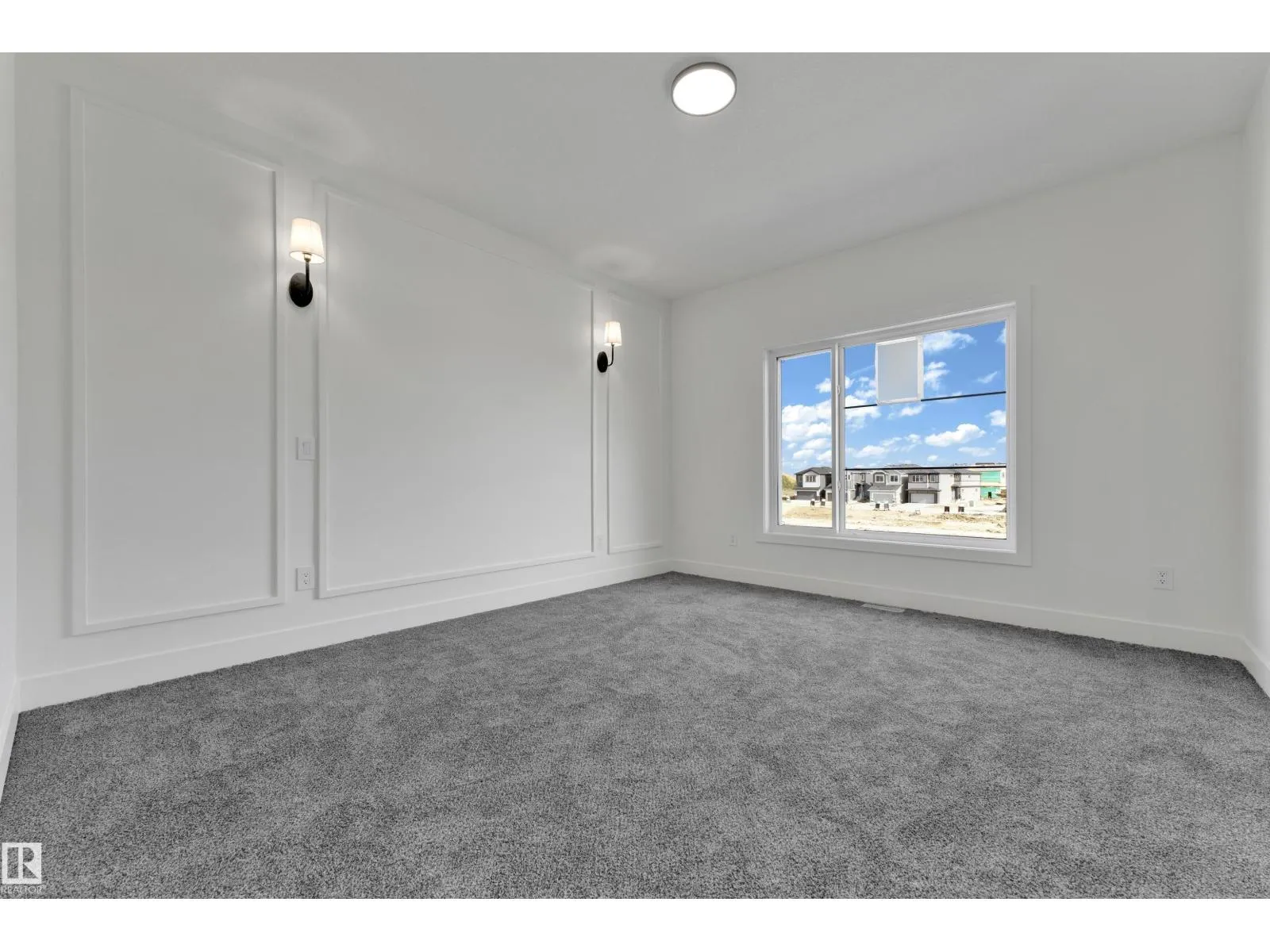 261 Linden LO