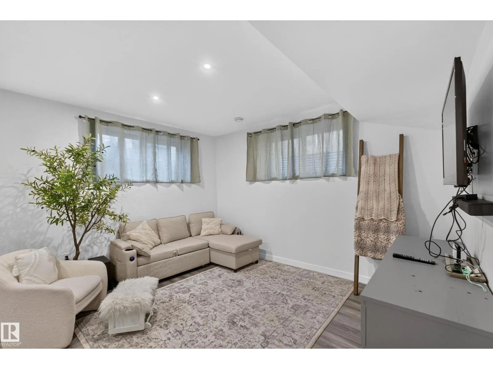 83 RADCLIFFE WD