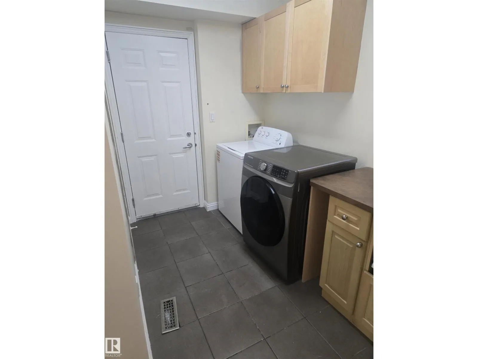 13812 149 AV NW