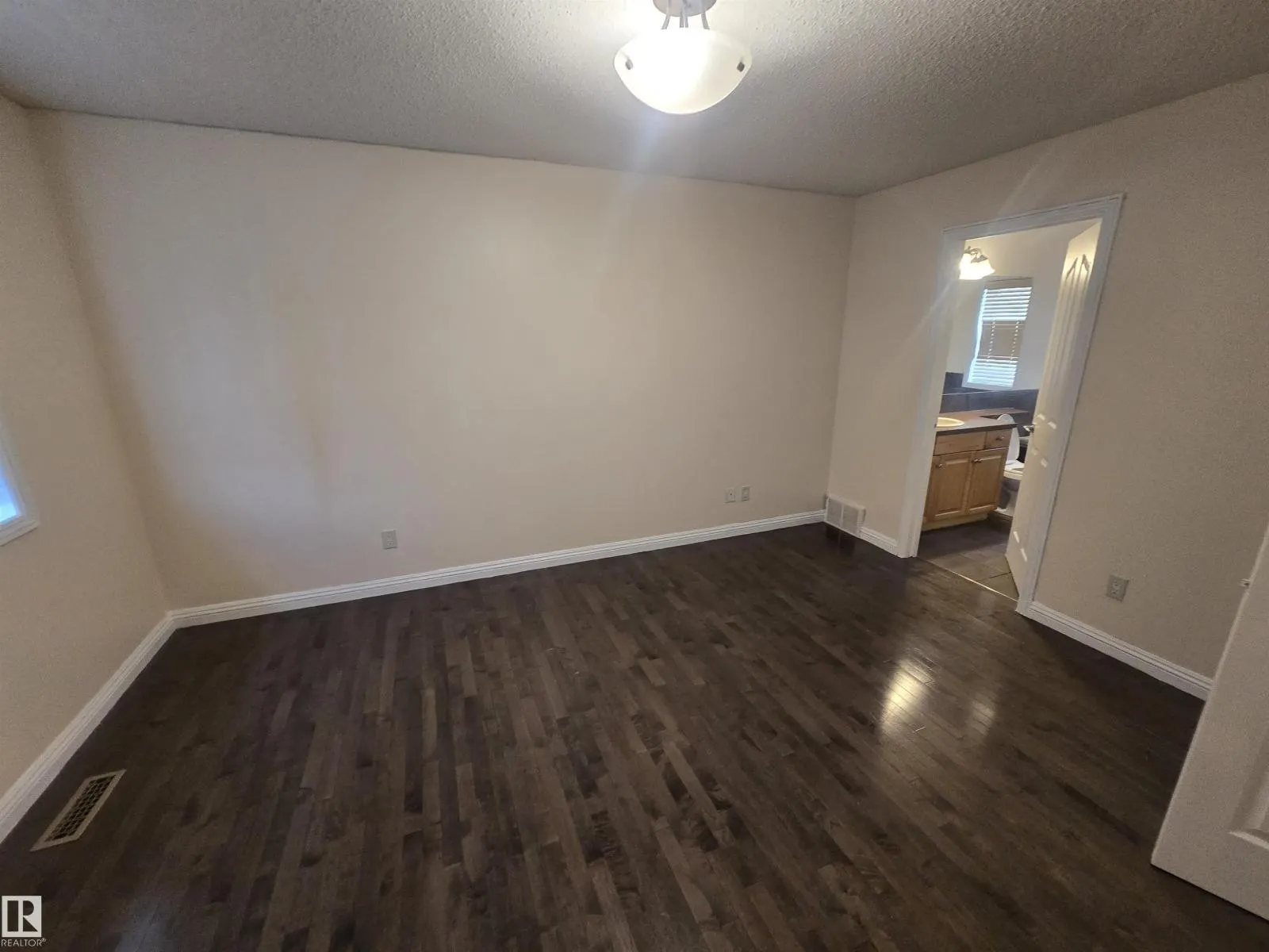 13812 149 AV NW