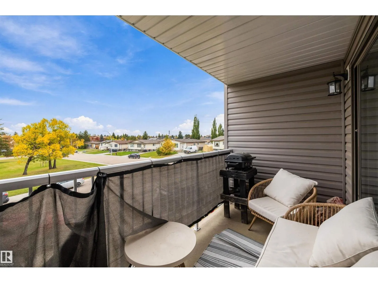 #302 51 BROWN ST