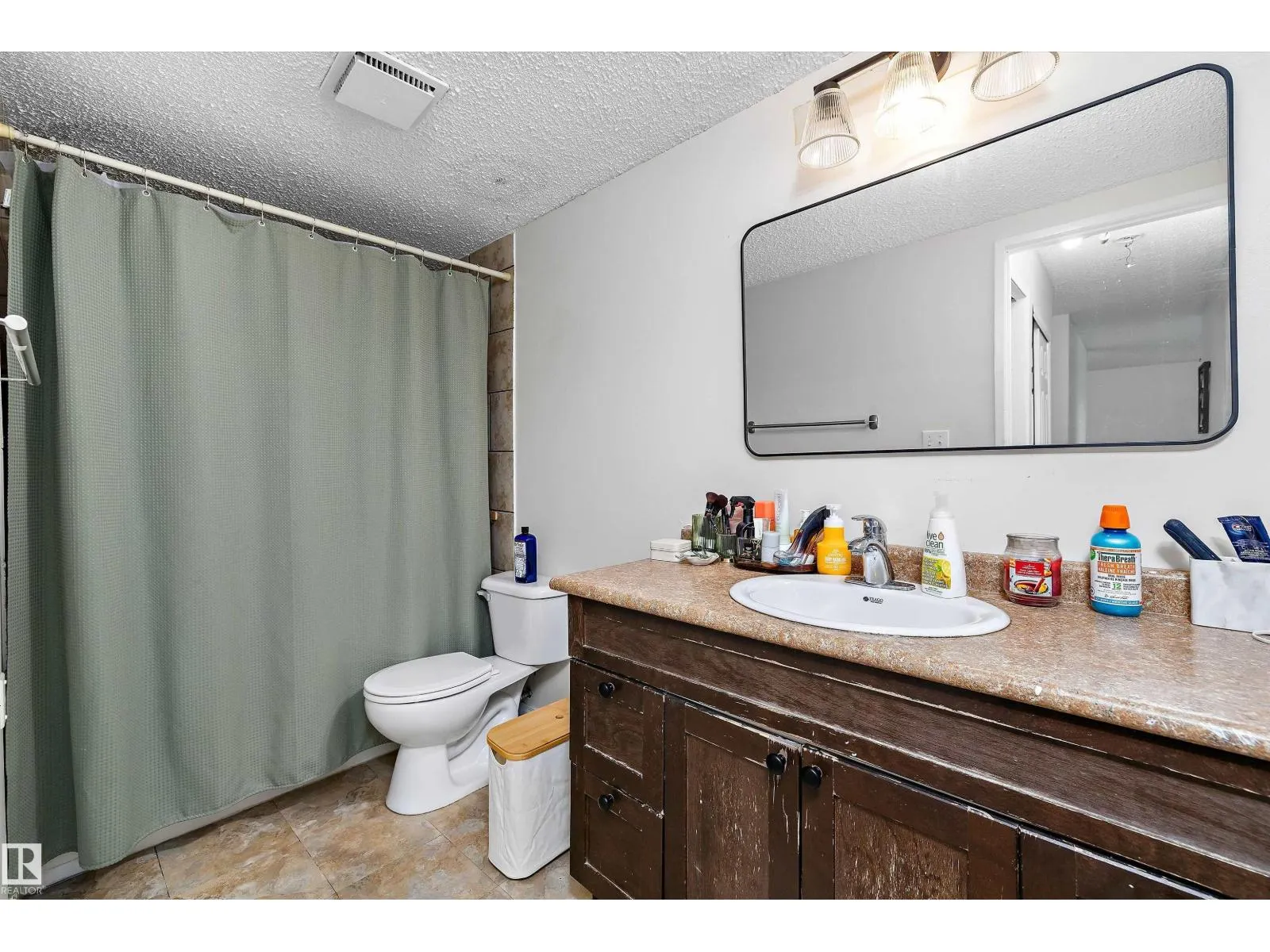 #302 51 BROWN ST
