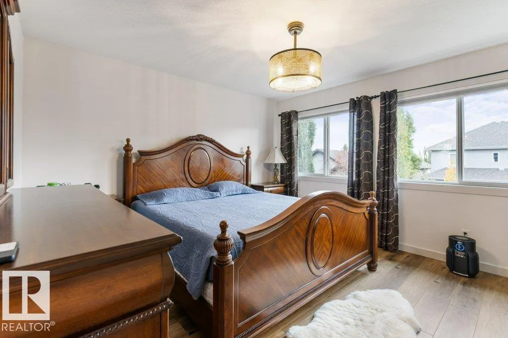 29 NEWGATE WY