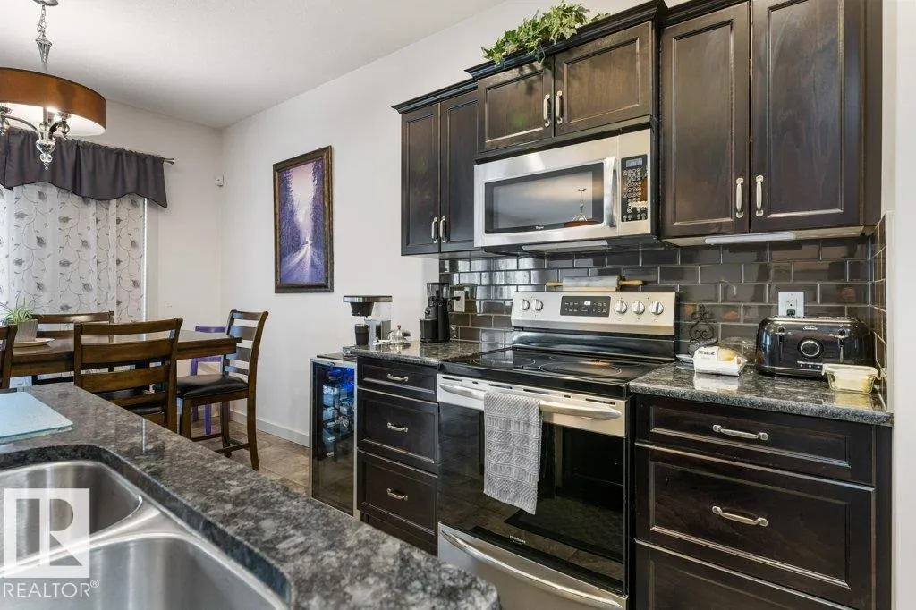 29 NEWGATE WY