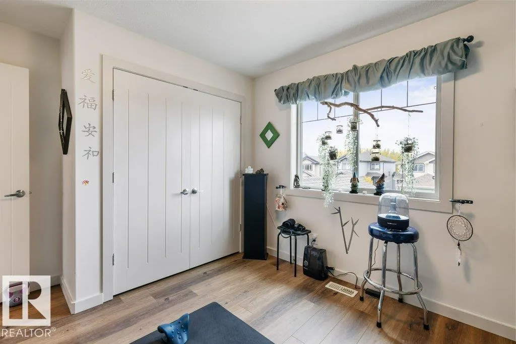 29 NEWGATE WY
