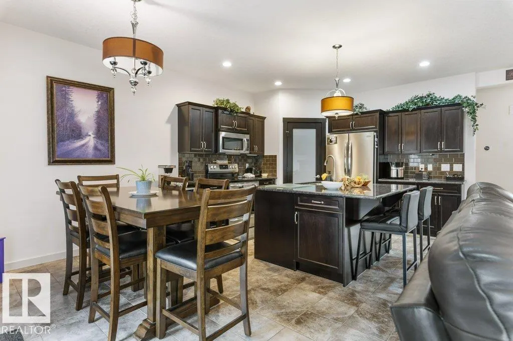 29 NEWGATE WY