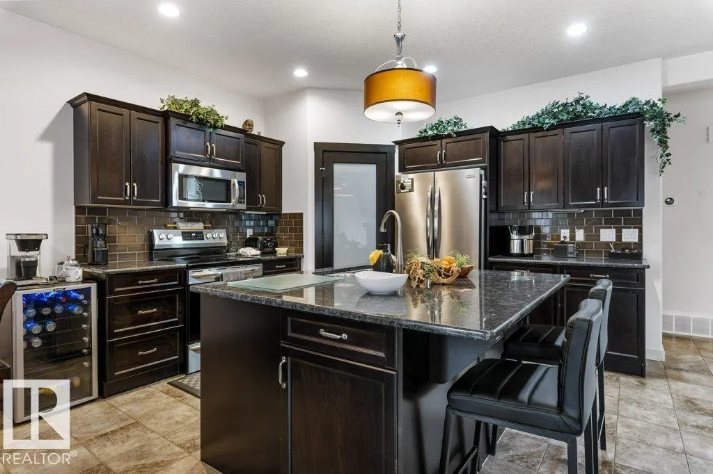 29 NEWGATE WY
