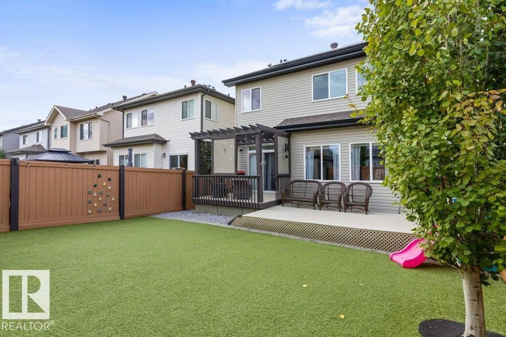 29 NEWGATE WY