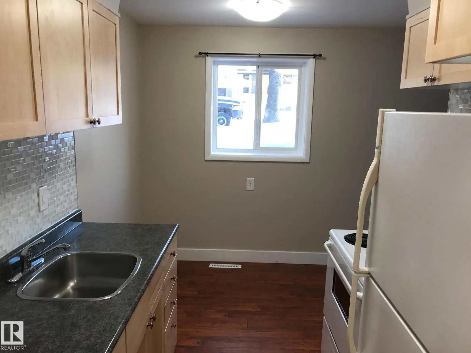11812 45 ST NW
