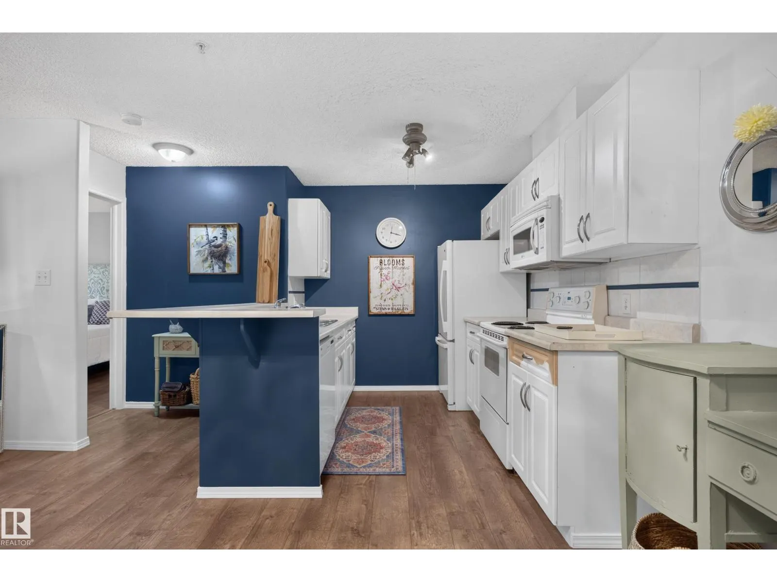 #104 5102 49 AV