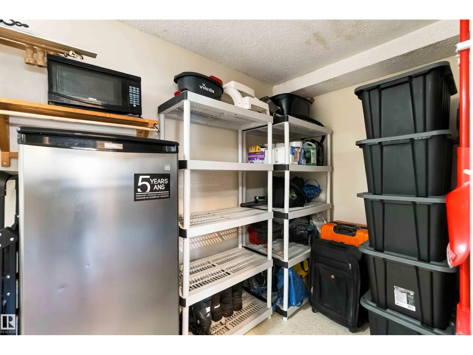 #48 13590 38 ST NW