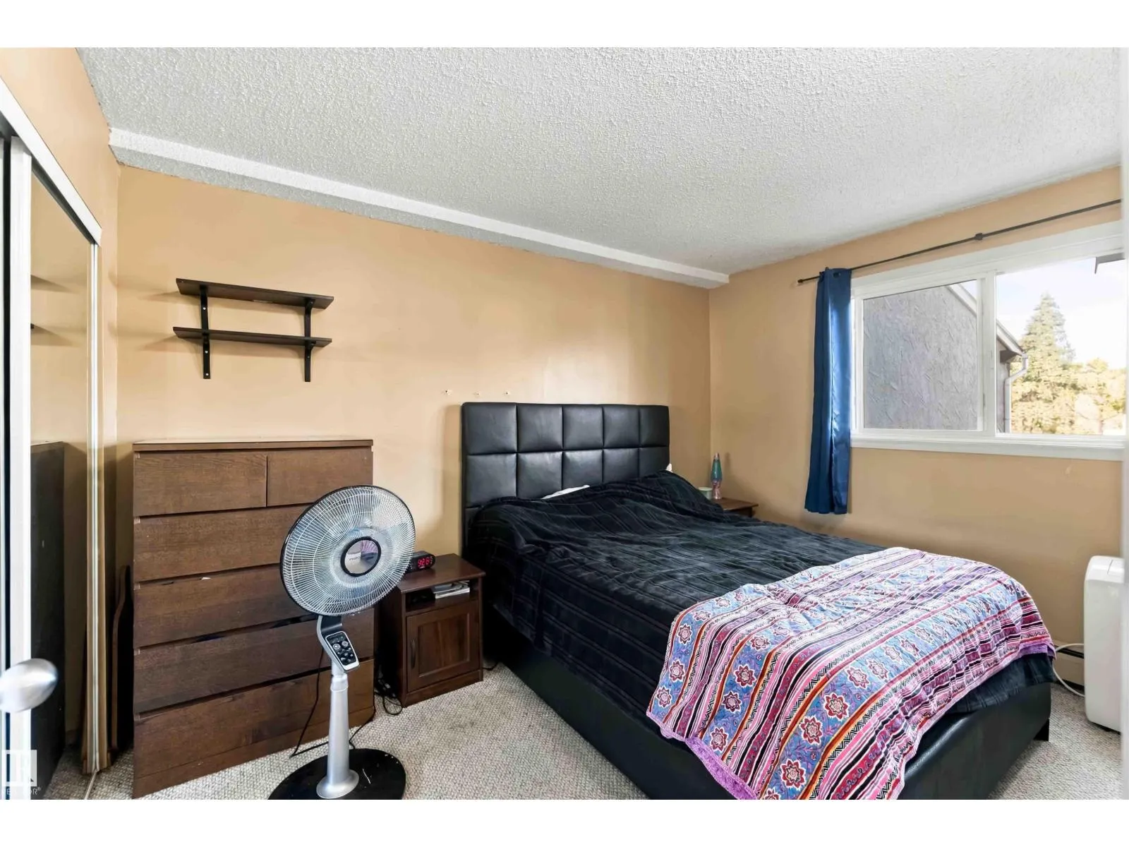 #48 13590 38 ST NW