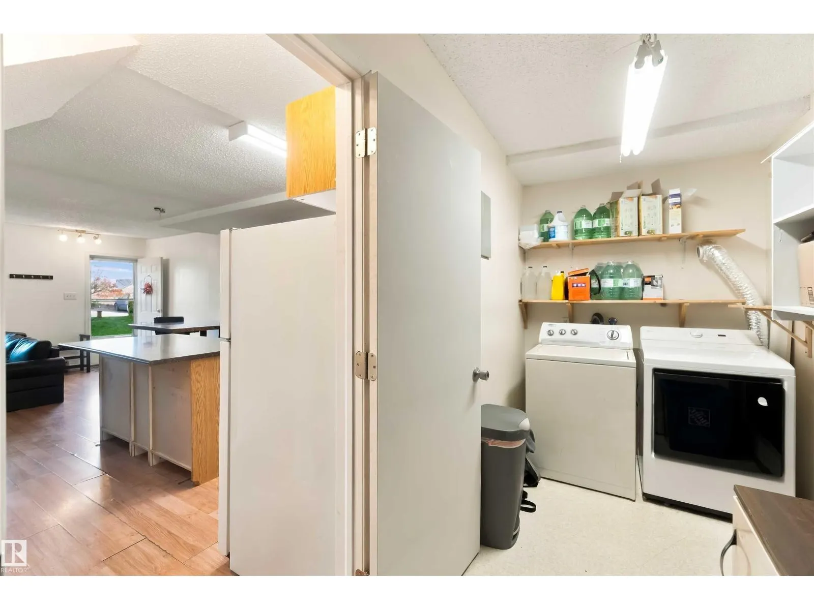 #48 13590 38 ST NW